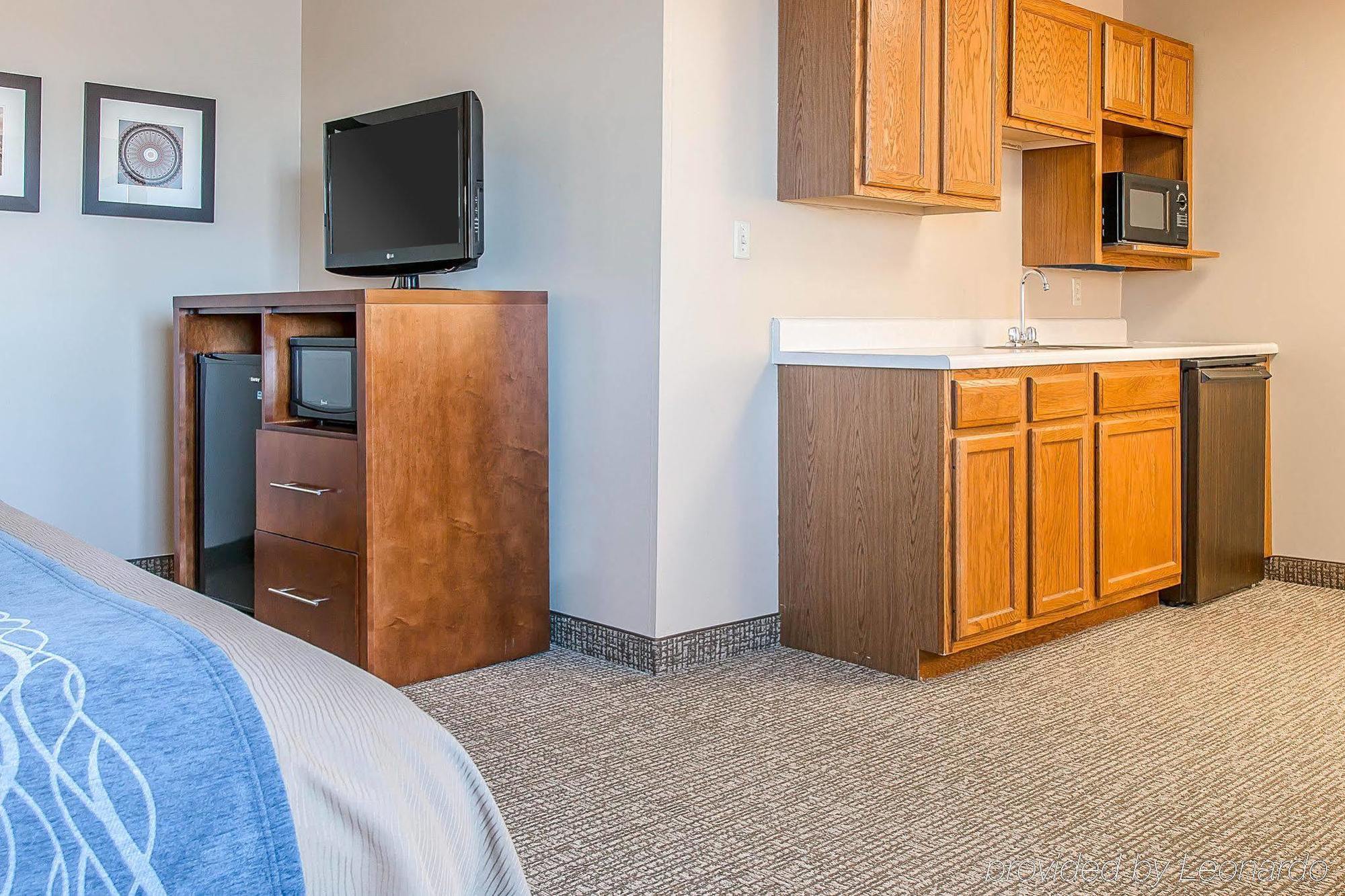 Bluffton Inn & Suites Экстерьер фото