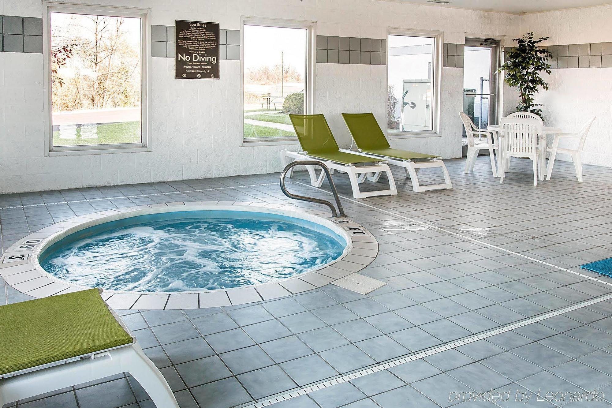 Bluffton Inn & Suites Экстерьер фото